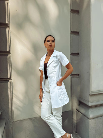 Halat medical damă Purity Short Sleeve alb PearlMED